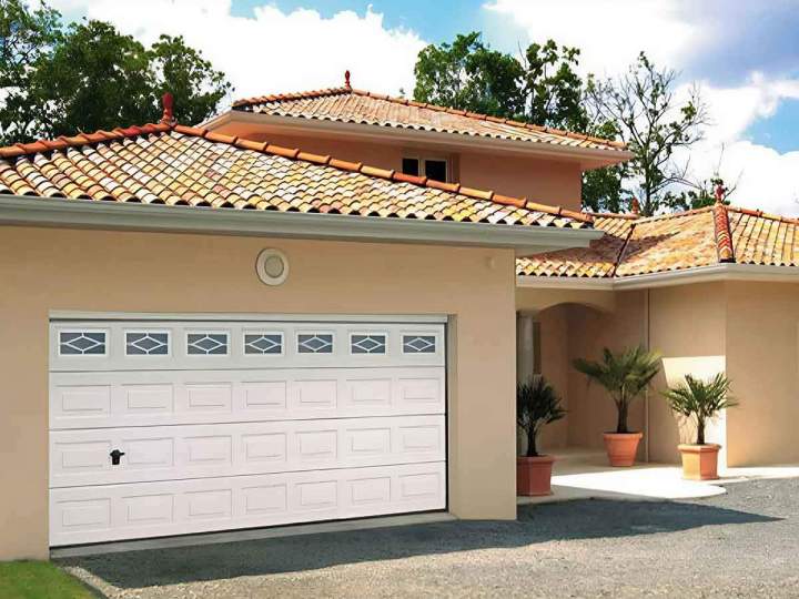 Pose d'une porte de garage sectionnelle Nogent-sur-Marne