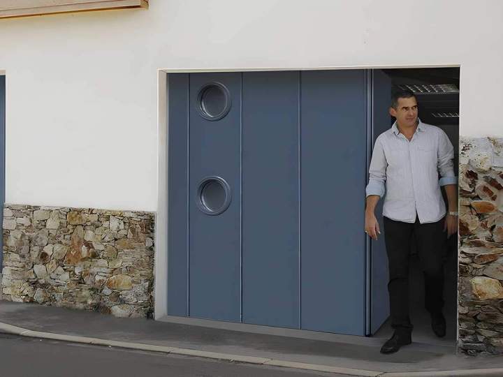 Installation d’une porte de garage latérale Nogent-sur-Marne