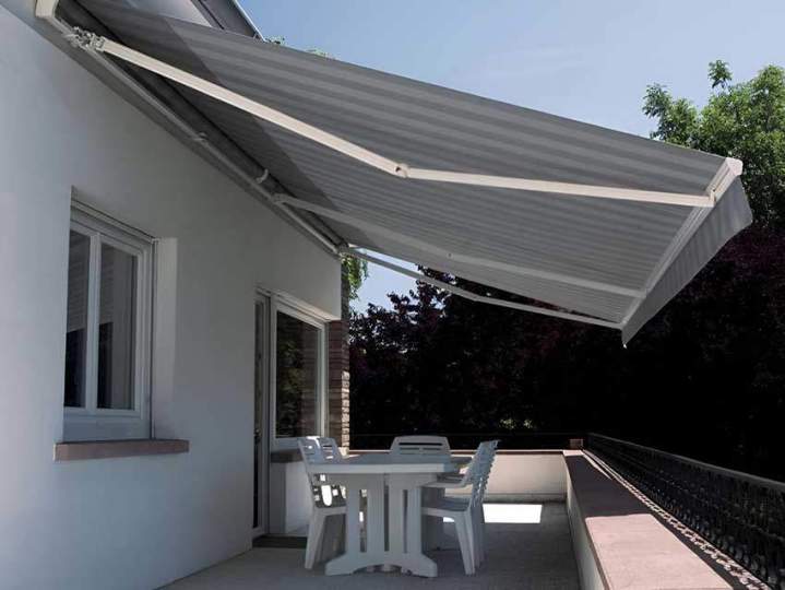 L’entreprise Apac met à votre disposition des stores intérieurs et des stores extérieurs de qualité.