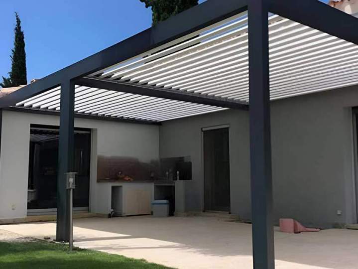 La société Apac STORES vous propose un grand choix de pergolas de qualité.